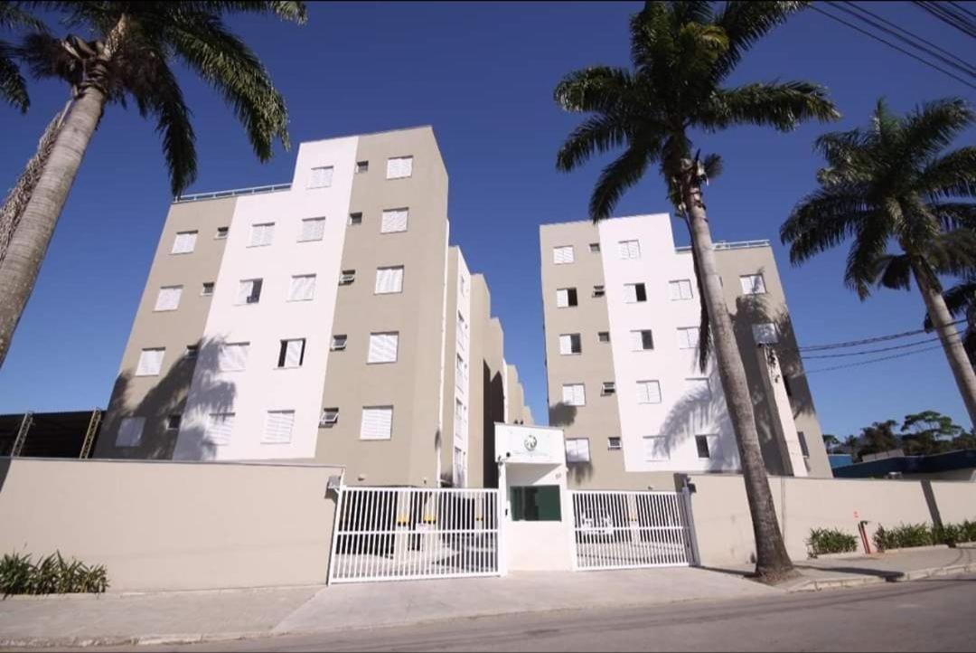 Appartamento Jd Das Palmeiras Ubatuba Esterno foto